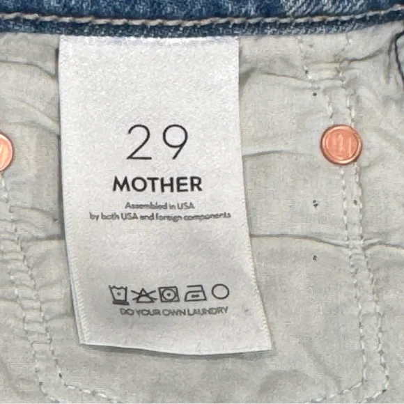 MOTHER PIPE-DREAM BUTTON SNEAK FRAY JEANS IN BLINDED BY THE DARK - SZ - 29